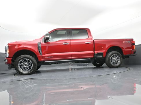 Certified 2024 Ford F350 Limited w/ FX4 Off-Road Package image 31