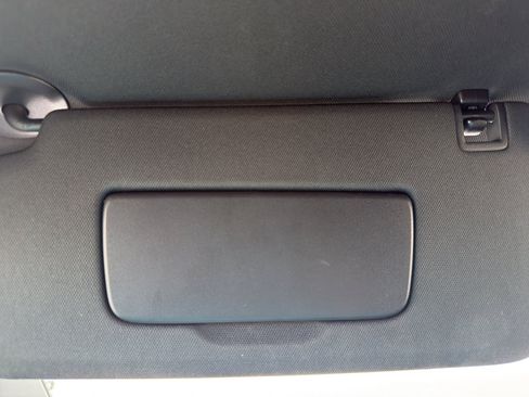 Used 2021 Chevrolet TrailBlazer RS w/ Convenience Package FWD image 25