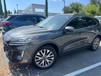 Used 2020 Ford Escape Titanium w/ Titanium Premium Package 2.0
