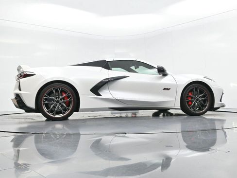Used 2023 Chevrolet Corvette Stingray Premium Conv w/ Z51 Performance Package RWD image 54