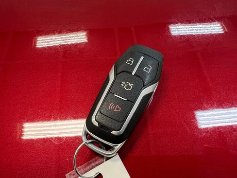 Used 2017 Ford Mustang GT RWD image 30
