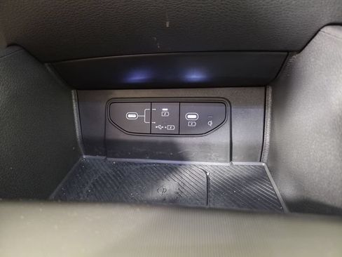 Certified 2026 Kia Sportage SX FWD image 24