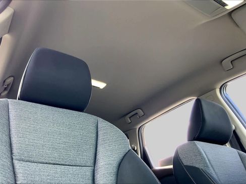 Used 2021 Nissan Rogue S FWD image 14