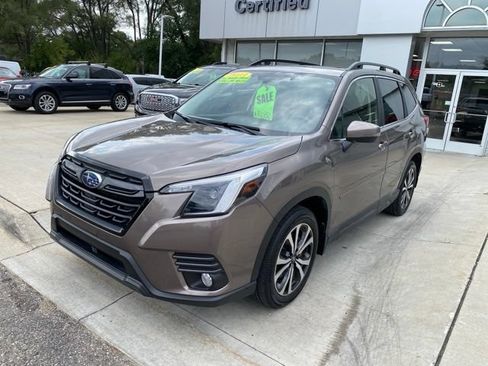 Used 2023 Subaru Forester Limited AWD/4WD image 10