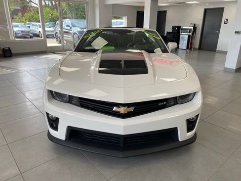 Used 2013 Chevrolet Camaro ZL1 RWD image 10