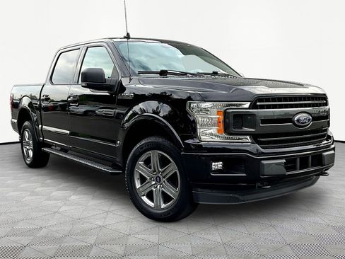 Used 2019 Ford F150 XLT w/ Equipment Group 302A Luxury AWD/4WD image 3