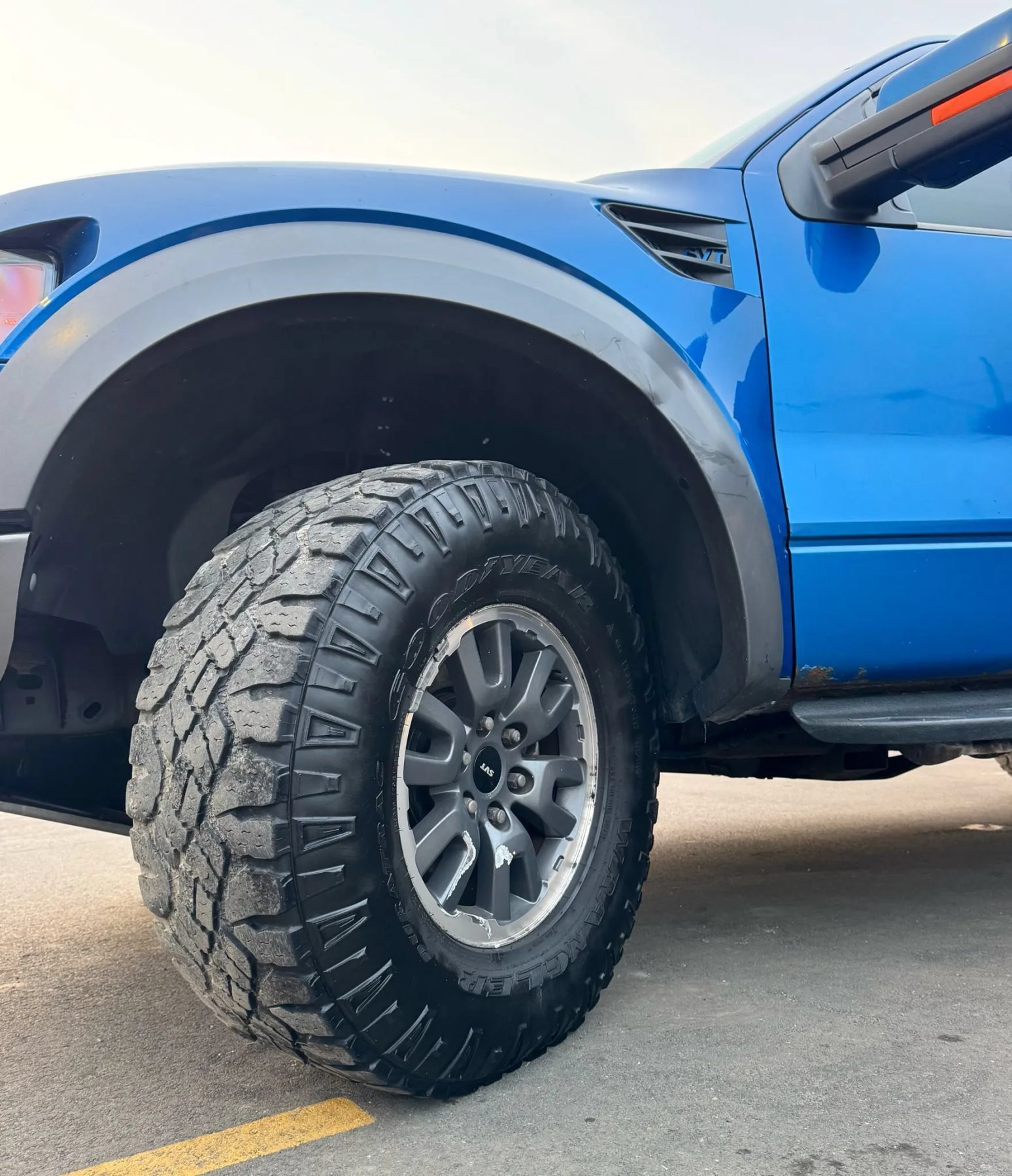 Used 2010 Ford F150 Raptor AWD/4WD image 13