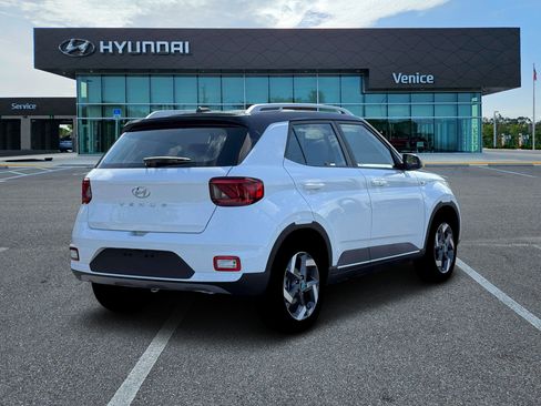 New 2026 Hyundai Venue SEL FWD image 26