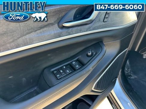 Used 2022 Jeep Grand Cherokee Limited 4xe w/ Luxury Tech Group II image 20