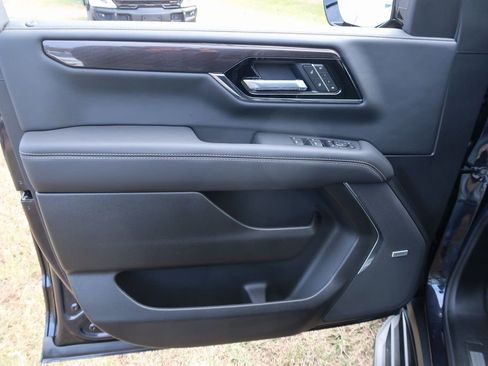 New 2026 GMC Yukon Elevation image 11