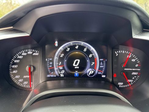 Used 2019 Chevrolet Corvette Stingray Coupe w/ Z51 1LT image 27