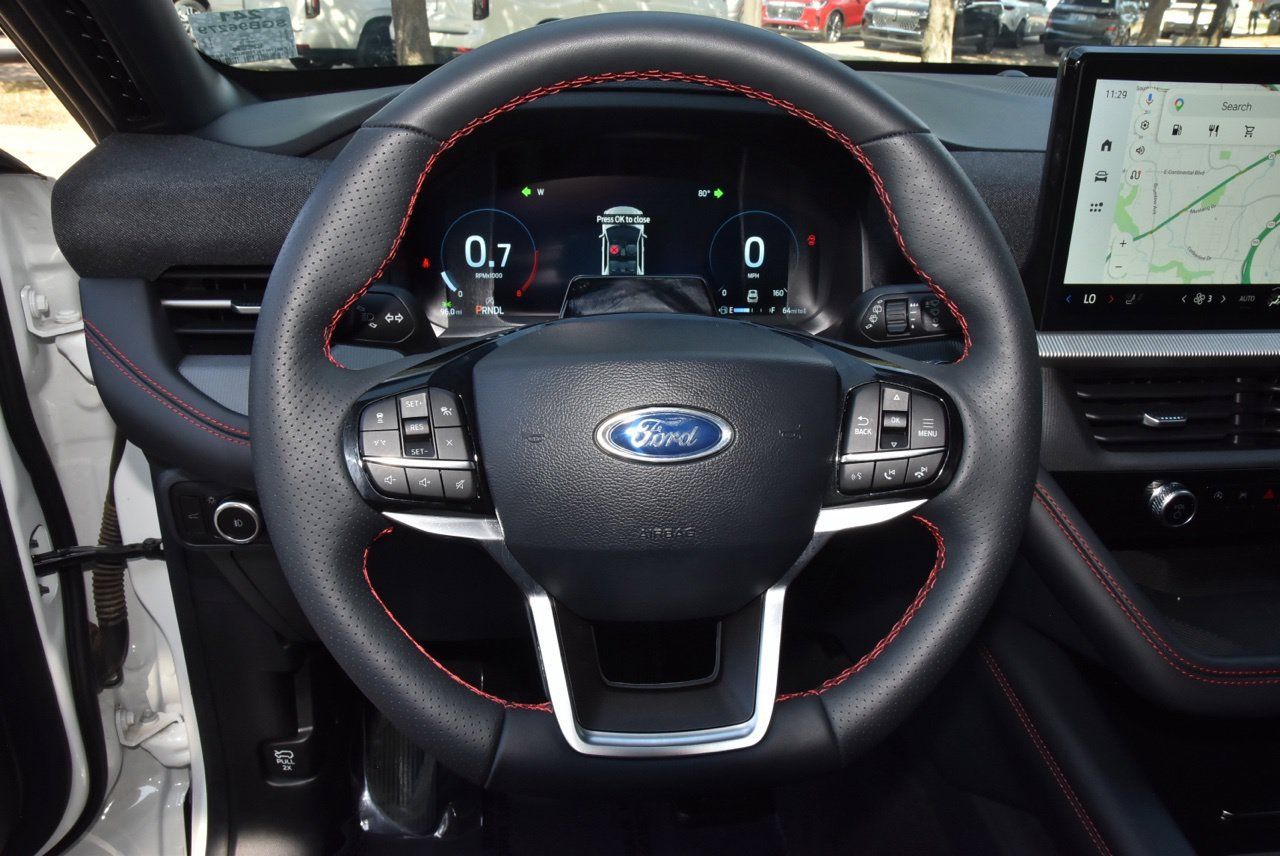 Certified 2025 Ford Explorer ST-Line RWD image 23