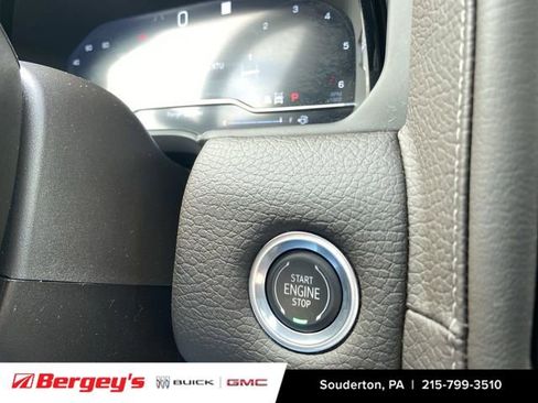 Certified 2022 GMC Yukon XL Denali w/ Denali Premium Package AWD/4WD image 19