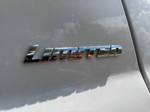 Used 2021 Toyota Tundra Limited w/ Limited Premium Package AWD/4WD image 22