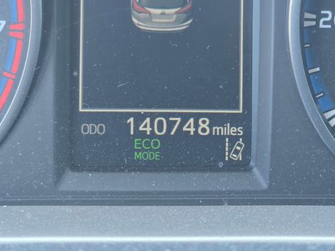 Used 2017 Toyota RAV4 LE w/ All Weather Liner Package image 15