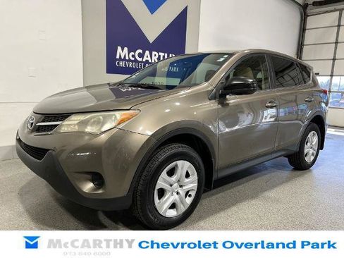 Used 2013 Toyota RAV4 LE FWD image 10