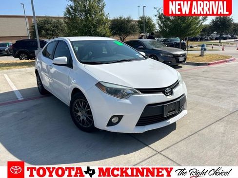Used 2014 Toyota Corolla LE FWD image 1