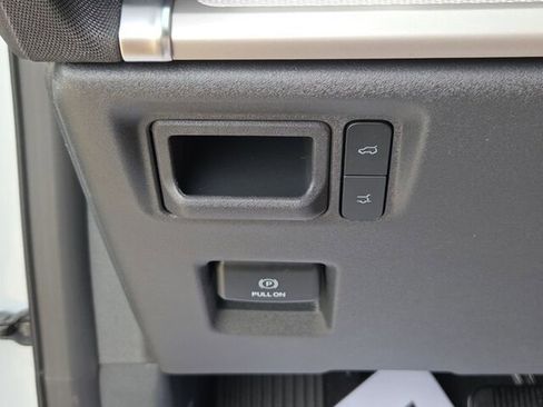 New 2026 Ford Expedition Active RWD image 27