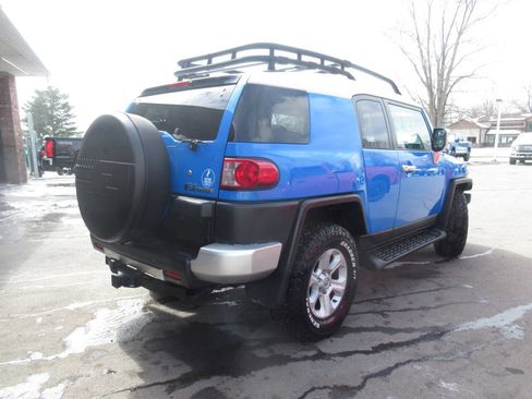 Used 2007 Toyota FJ Cruiser Base 4dr SUV 4WD (4L V6 5A) image 11