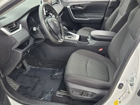 Used 2024 Toyota RAV4 XLE AWD/4WD image 10