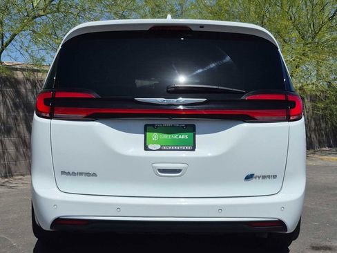 Used 2021 Chrysler Pacifica Pinnacle FWD image 8
