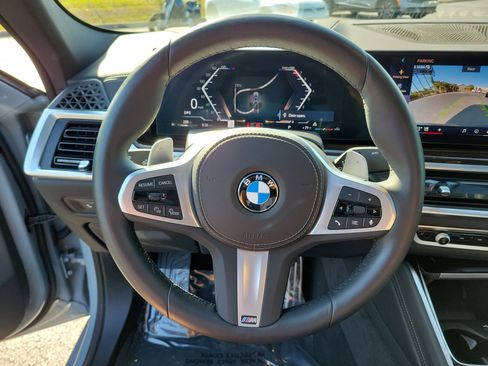 Used 2026 BMW X6 xDrive40i AWD/4WD image 28