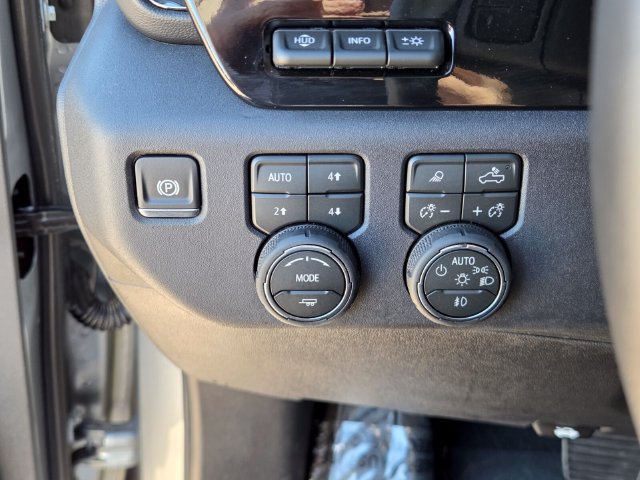 Certified 2026 Chevrolet Silverado 2500 ZR2 AWD/4WD image 22