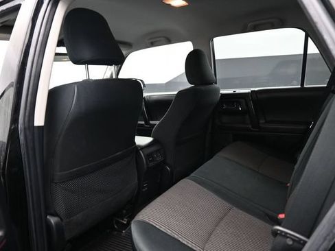 Used 2015 Toyota 4Runner Trail AWD/4WD image 18
