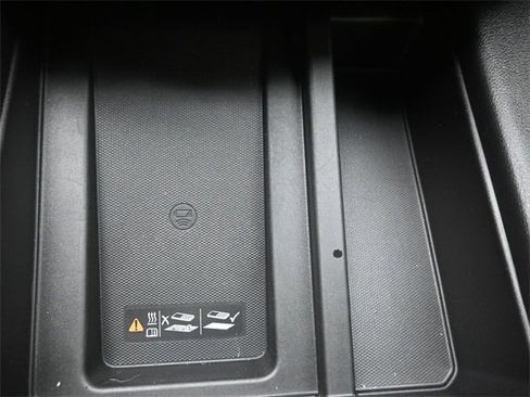 Used 2021 Chevrolet Silverado 1500 High Country w/ Technology Package image 34