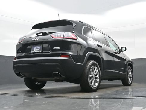 Used 2021 Jeep Cherokee Latitude Lux w/ Comfort/Convenience Group AWD/4WD image 28