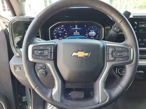 Used 2025 Chevrolet Silverado 1500 LT image 15