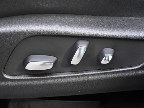 Certified 2025 Cadillac XT6 Sport w/ Technology Package image 14