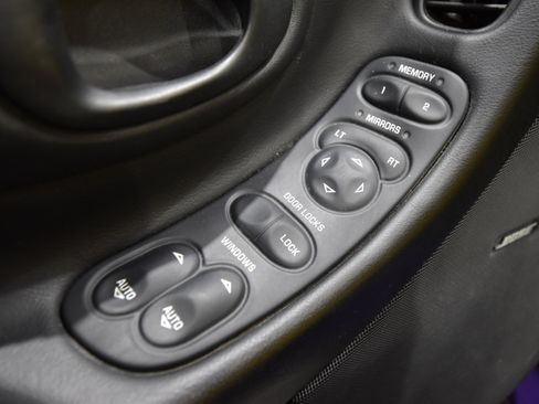 Used 1998 Chevrolet Corvette Convertible w/ Memory Pkg image 28