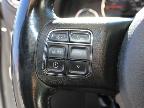 Used 2018 Jeep Wrangler Unlimited Sahara w/ Connectivity Group image 31