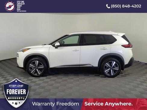 Used 2023 Nissan Rogue SL w/ SL Premium Package FWD image 3
