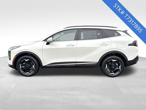 New 2026 Kia Sportage EX w/ EX Panoramic Sunroof Package image 4