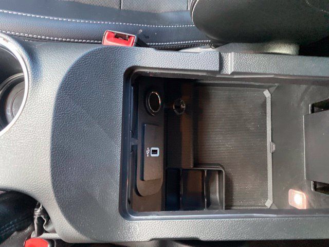 Used 2018 Ford Mustang GT Premium w/ Black Accent Package RWD image 39
