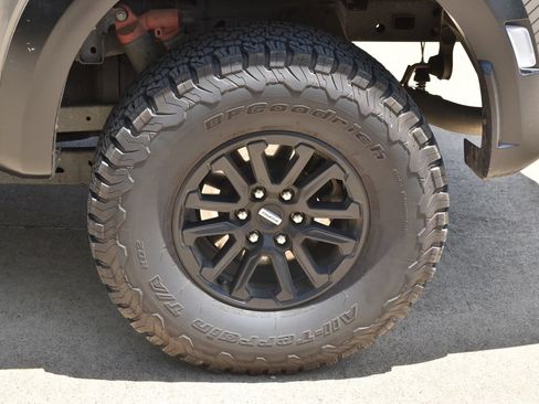 Certified 2025 Ford F150 Raptor AWD/4WD image 10