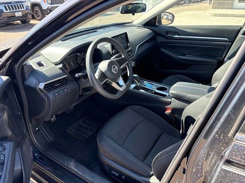 Used 2013 Nissan Altima 2.5 S image 9