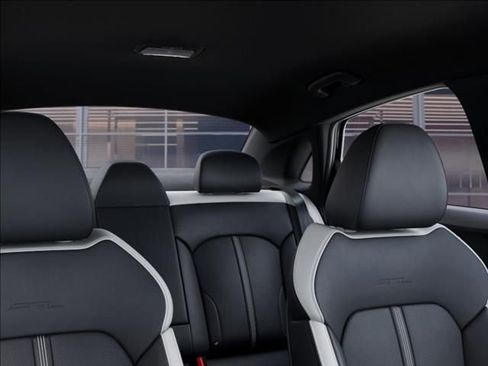 Used 2025 Kia K5 GT-Line image 29