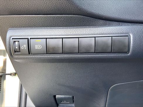 Used 2024 Toyota Corolla LE FWD image 33