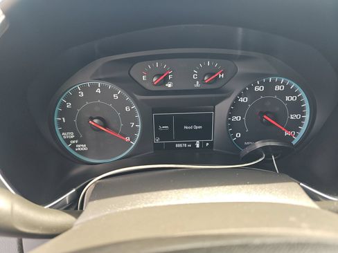 Used 2020 Chevrolet Equinox LS w/ LS Convenience Package AWD/4WD image 8