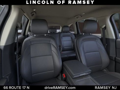 New 2026 Lincoln Nautilus Premier AWD/4WD image 11