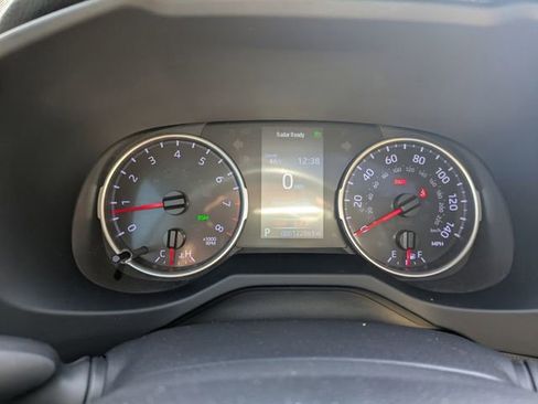 Used 2021 Toyota RAV4 XLE Premium image 29