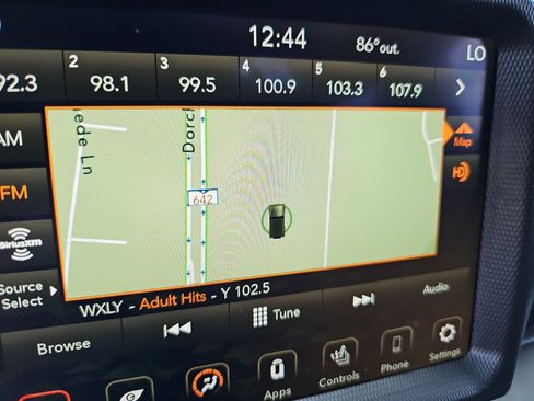 Used 2022 Jeep Wrangler Unlimited Sahara w/ Cold Weather Group AWD/4WD image 25
