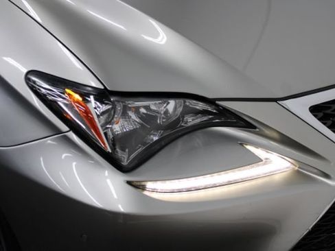 Used 2016 Lexus RC 300 AWD image 8