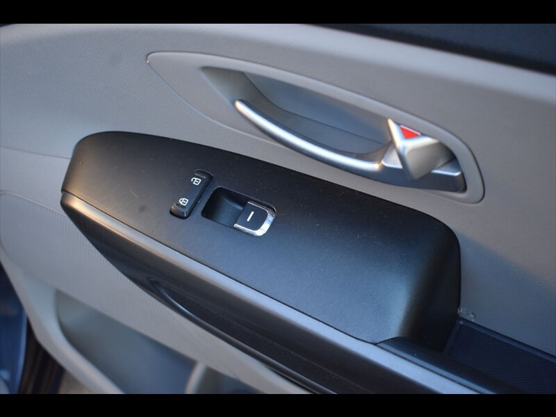 Used 2020 Kia Sedona LX FWD image 37