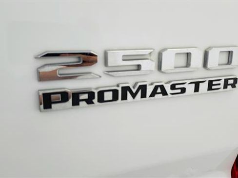Used 2025 RAM ProMaster 2500 w/ Convenience Group FWD image 24