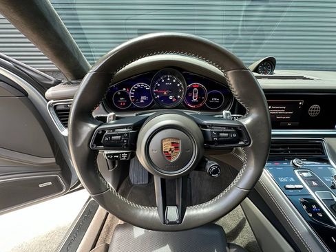 Certified 2022 Porsche Panamera GTS AWD/4WD image 24