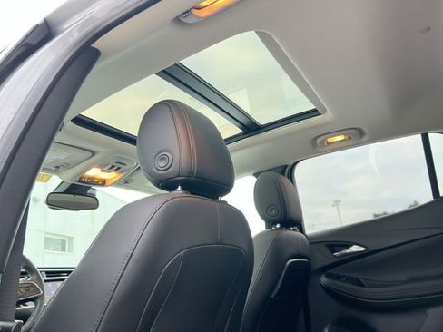 Used 2023 Buick Encore GX Essence w/ Experience Buick Package image 18